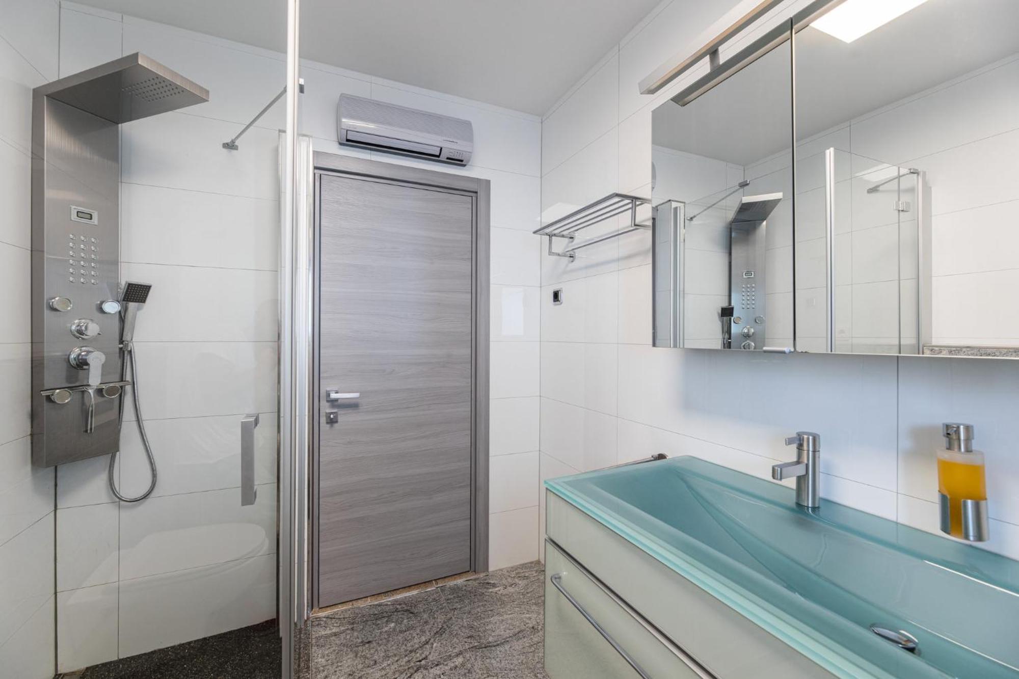 Villa Vivien Crikvenica Room photo